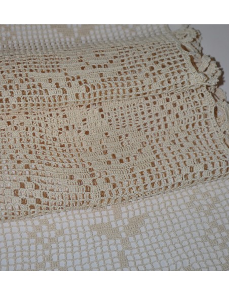 TENDINA REALIZZATA AD UNCINETTO 110x65 cm